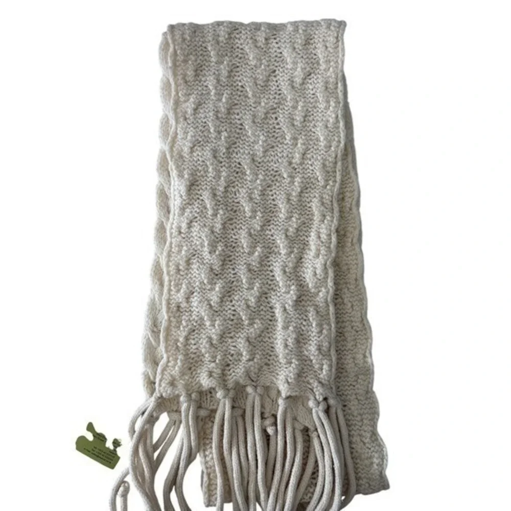 NWT Nua Ireland Merino‎ Wool Silk Cable Knit Scarf Cream Tassels